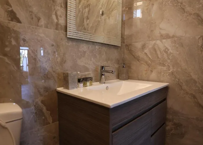 Filippos Apartment Amarynthos